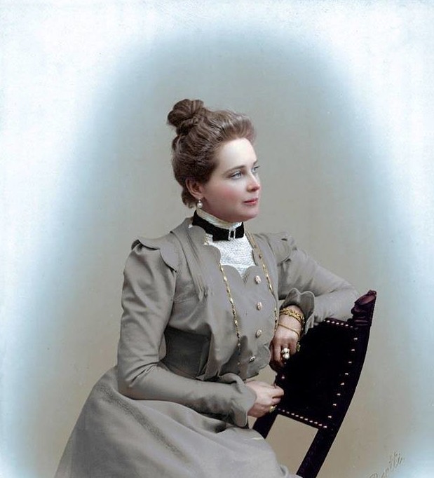 Зинаида Юсупова-княжна, затем княгиня Зинаи́да Никола́евна Юсу́пова — богатейшая российская наследница своего времени, последняя в роду Юсуповых, крупная благотворительница.