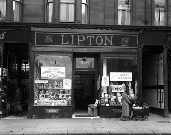 13. Lipton фактически начинал как обычный продуктовый магазин.