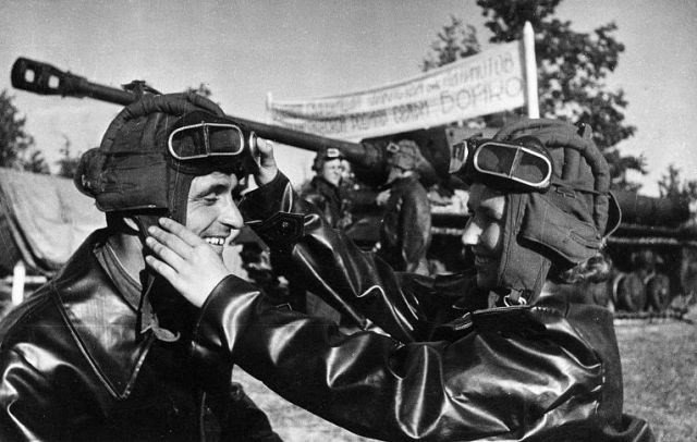 Женщины-танкисты Великой Отечественной войны. Александра Бойко. Экипаж машины боевой