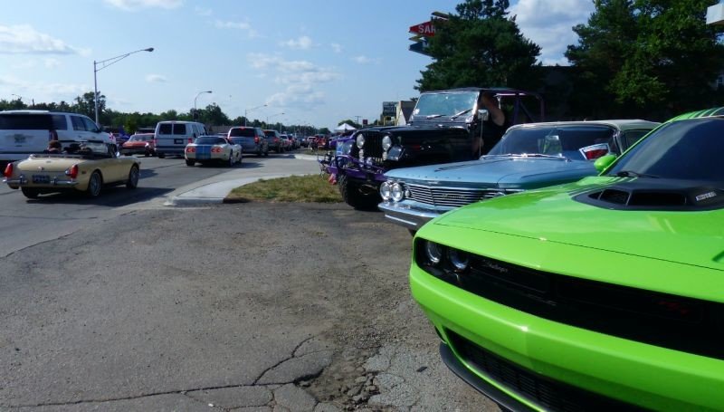 Woodward Dream Cruise - крупнейший автопробег в США