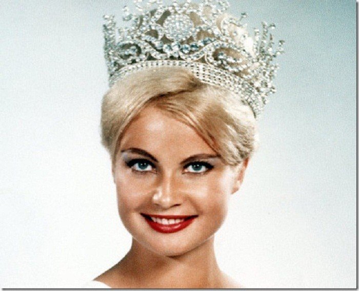 Марлен Шмидт (Германия) - Мисс Вселенная 1961. Рост 173 см.  