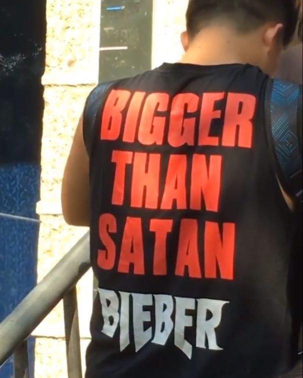 "Бибер. Больше, чем Сатана"