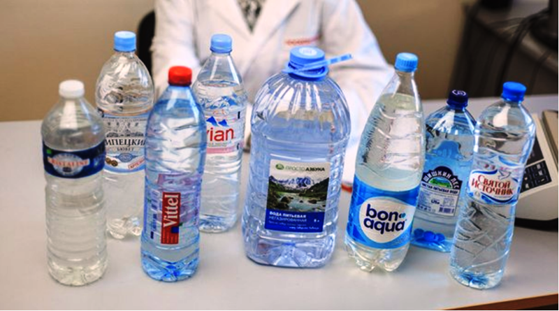 Питьевая вода многих известных производителей оказалась опасной для здоровья