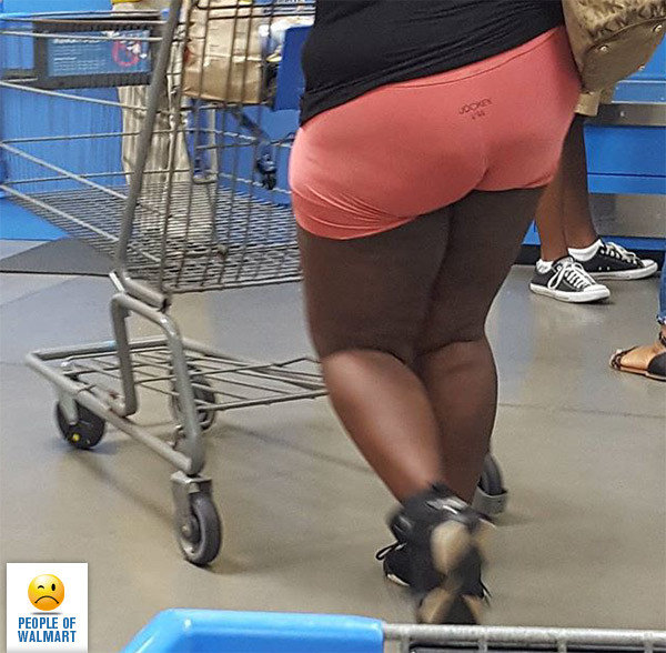 Эти люди просто пришли за покупками в американский супермаркет Walmart