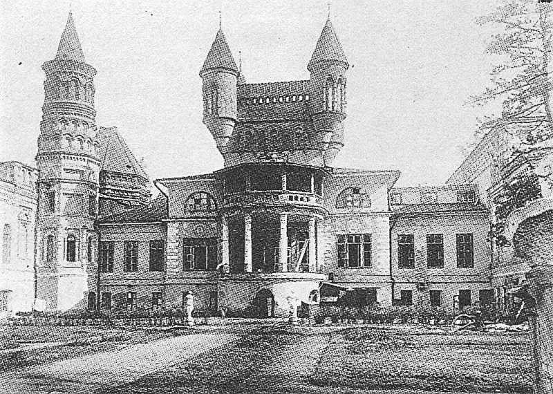 Фото до 1910 года. Главный дом усадьбы Покровское-Стрешнево. Северо-западный фасад.