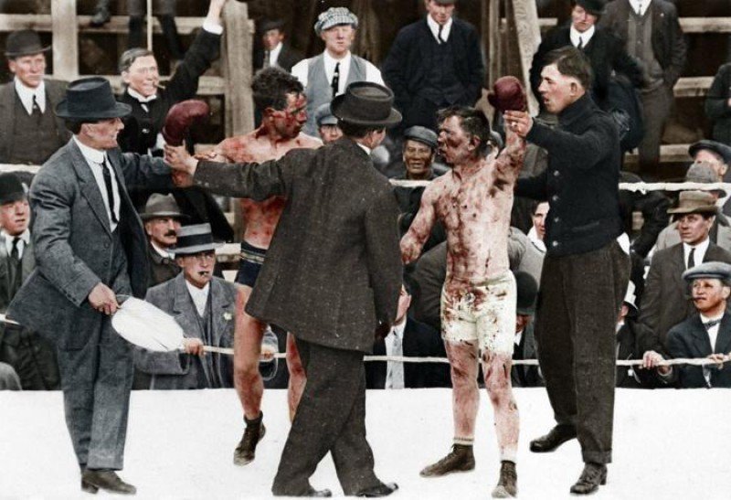 Финал боксерского поединка между Реем Кэмпбеллом и Диком Хайлендом. Канада, 1913 год. 