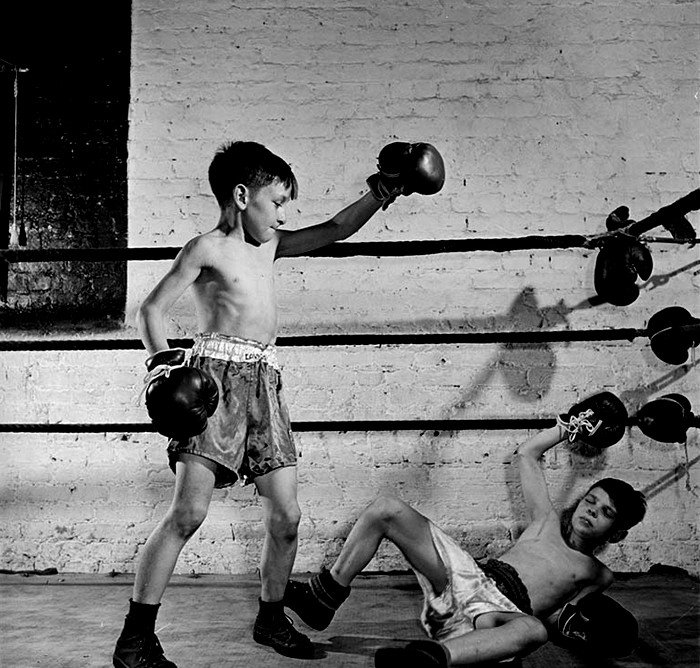 Боксерский поединок, 1946