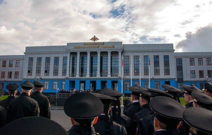 80. В Мурманске открылся филиал Нахимовского военно-морского училища