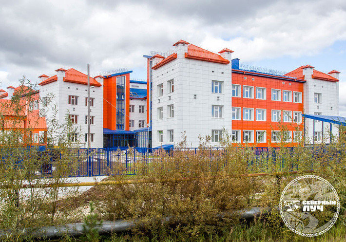 Отличные, неполитические события из России за неделю