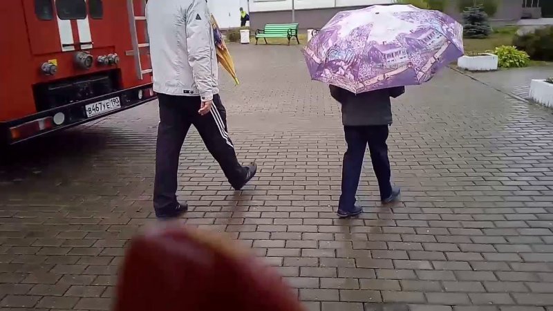 Девятиклассник принес на урок информатики пневматический пистолет и открыл огонь