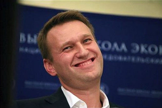 Навальный: кому обещал и должен, всем прощаю