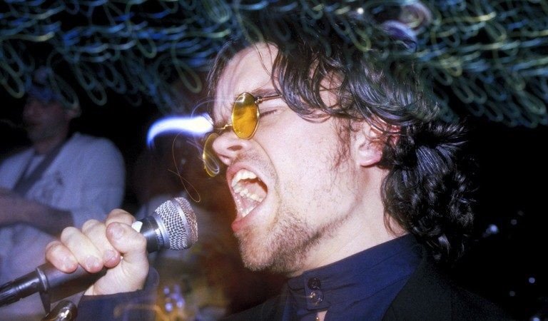 Редкие фотографии Питера Динклэйджа с тех времен, когда он пел в панк-рок-группе