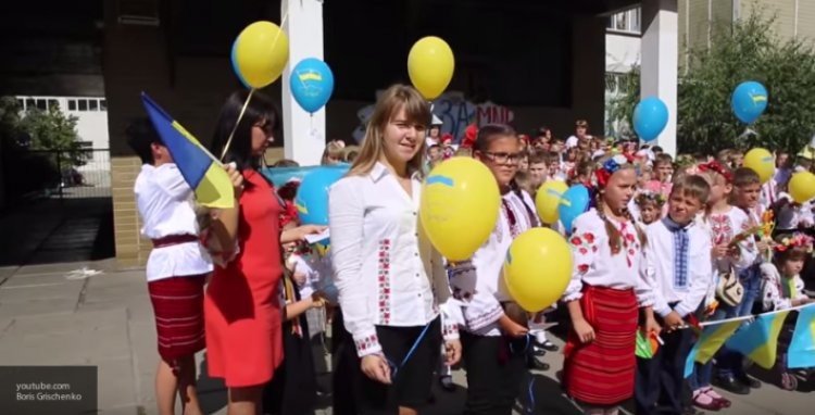 «Восстание» в Херсоне: школьный отказ от «мовы» - политическая пощечина Киеву