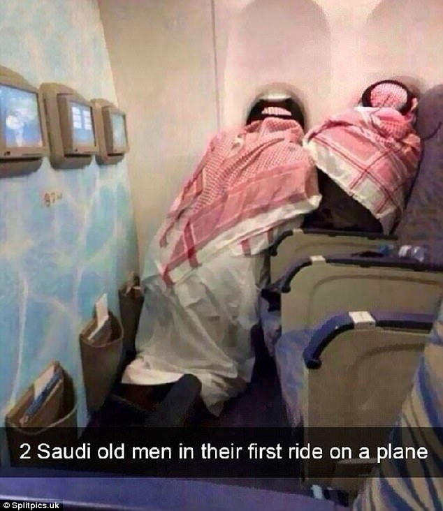 15. Два пожилых пассажира из Саудовской Аравии. Летят первый раз в жизни и очень взволнованы