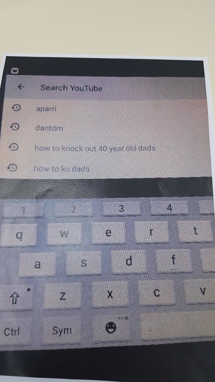 Что показывает история поиска на YouTube вашего сыночка...