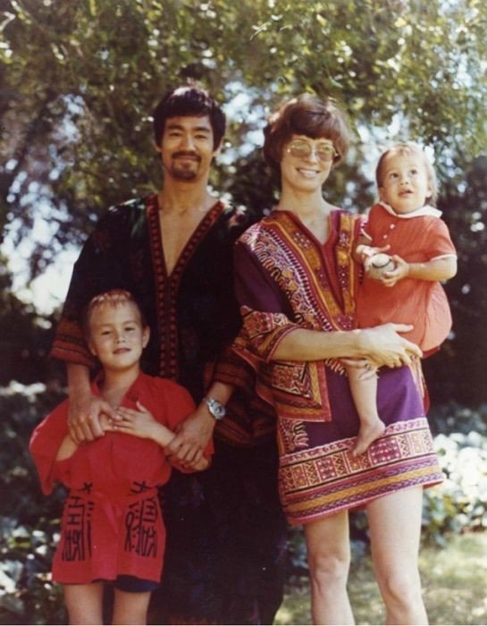 Малоизвестные фотографии Брюса Ли из семейного архива