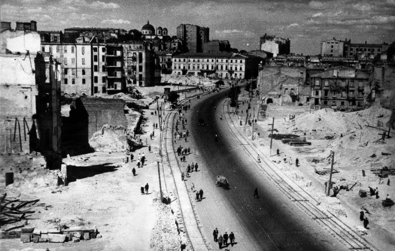 Киев, Крещатик. 1944 год.