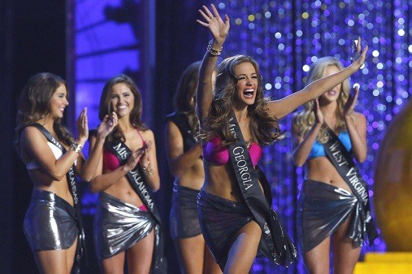 На конкурсе "Мисс Америка" девушке помогли победить вопросы про Трампа и изменение климата