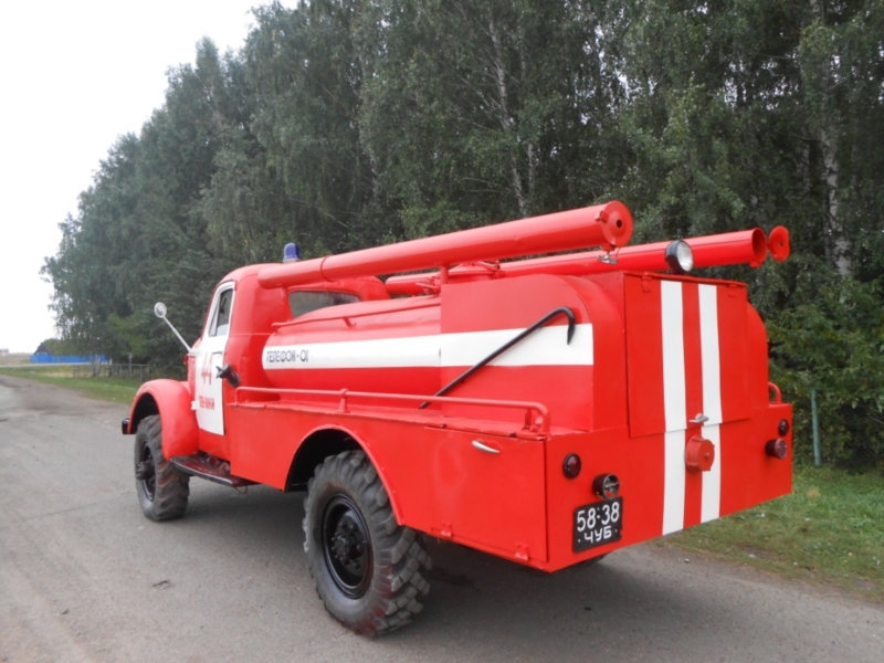 В Чувашии восстановили старую пожарную машину АЦУ-20