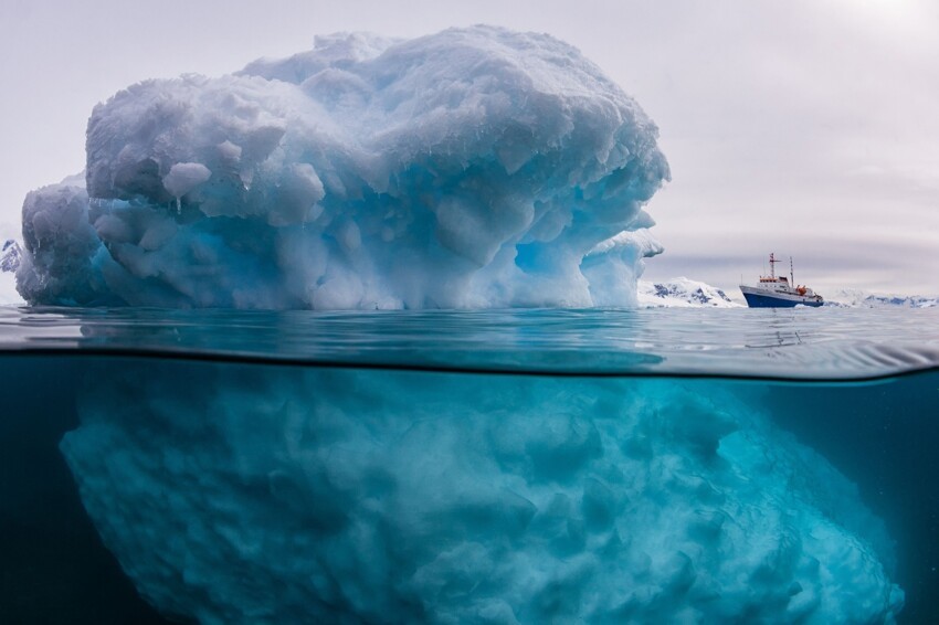 13. Айсберг над водой и под водой