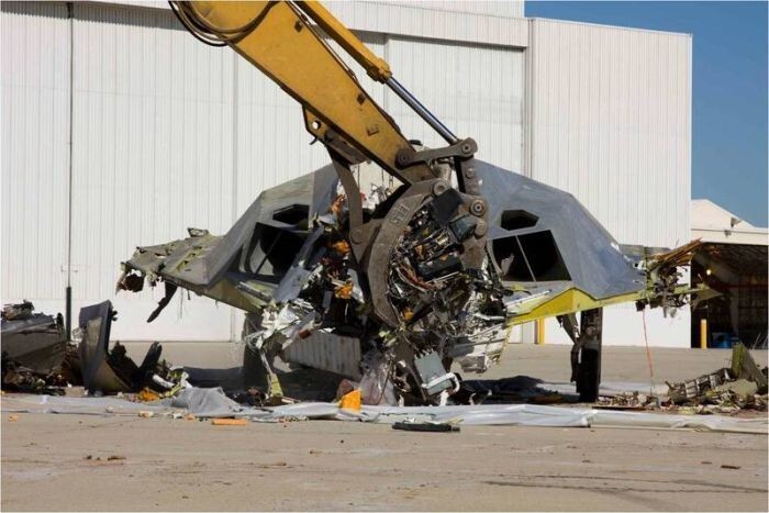 Самолёты-«невидимки» F-117 уходят «на пенсию»
