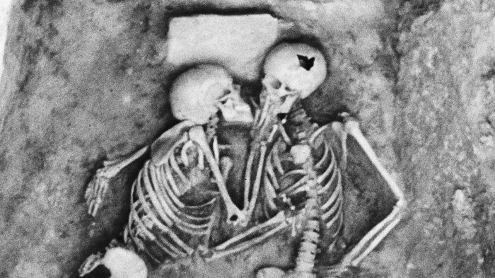 Поцелуй затянувшийся почти на три тысячелетия