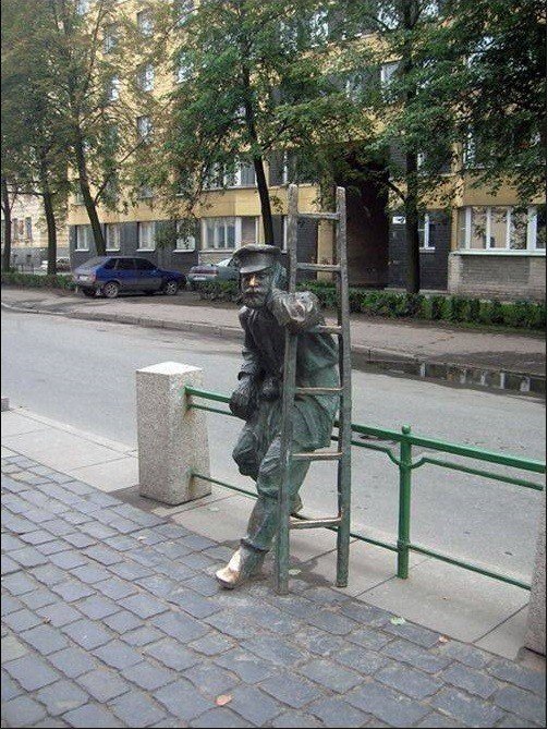 Памятник фонарщику. Санкт-Петербург