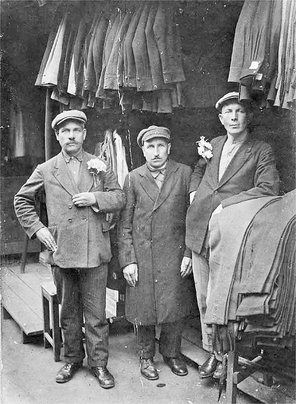 Торговцы на Сухаревском рынке. Москва. 1920‑е. 