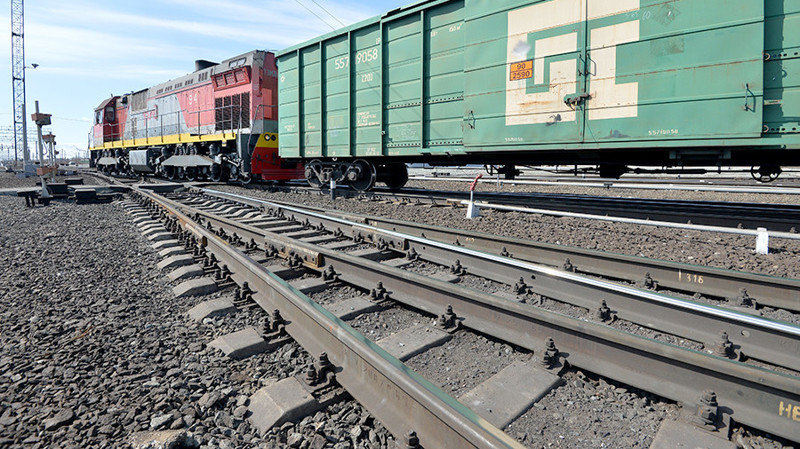 РЖД запустили регулярное движение грузовых поездов в обход Украины