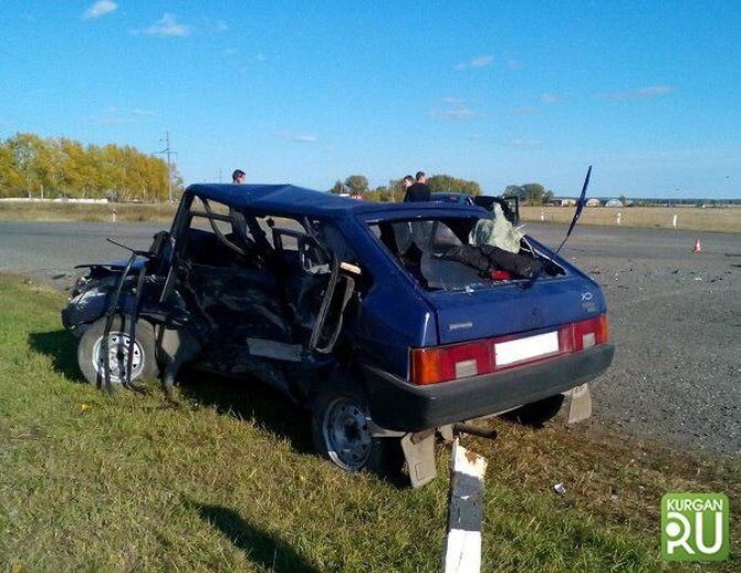 Авария дня. В Курганской области погиб водитель ВАЗа