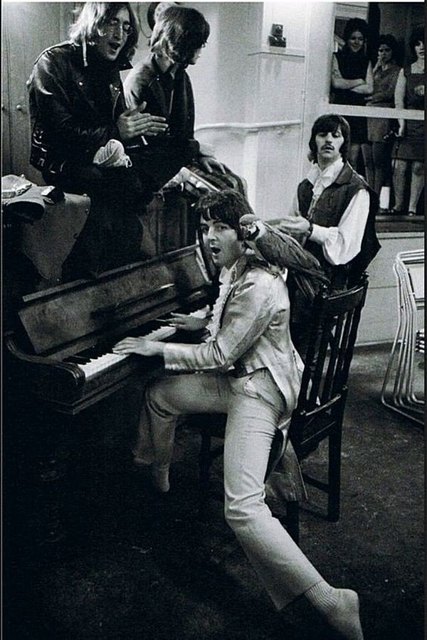 «The Beatles». 