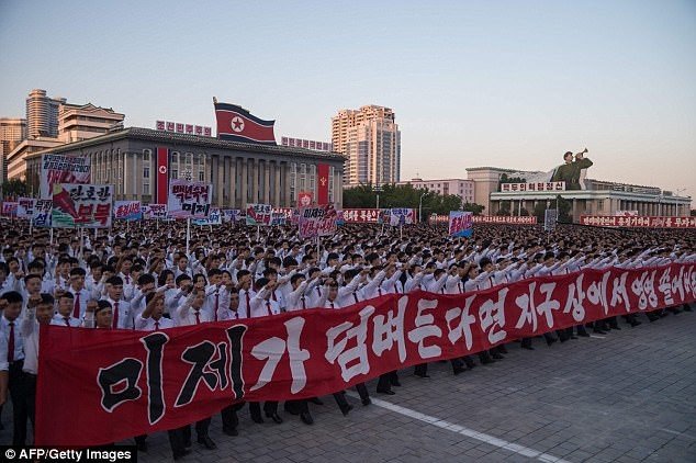 Многотысячный митинг в поддержку Ким Чен Ына был организован 23 сентября в Пхеньяне 