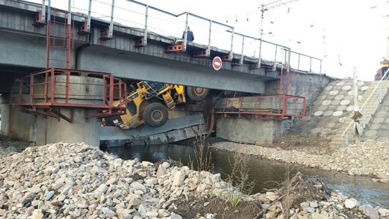 Обрушение моста на станции Ксеньевская