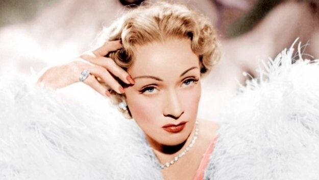 Кислота, золотая пыль мрамор – тайны красоты известных актрис XX века