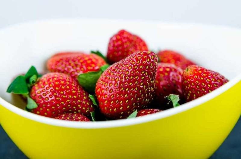 2. Ешьте богатые антиоксидантами ягоды