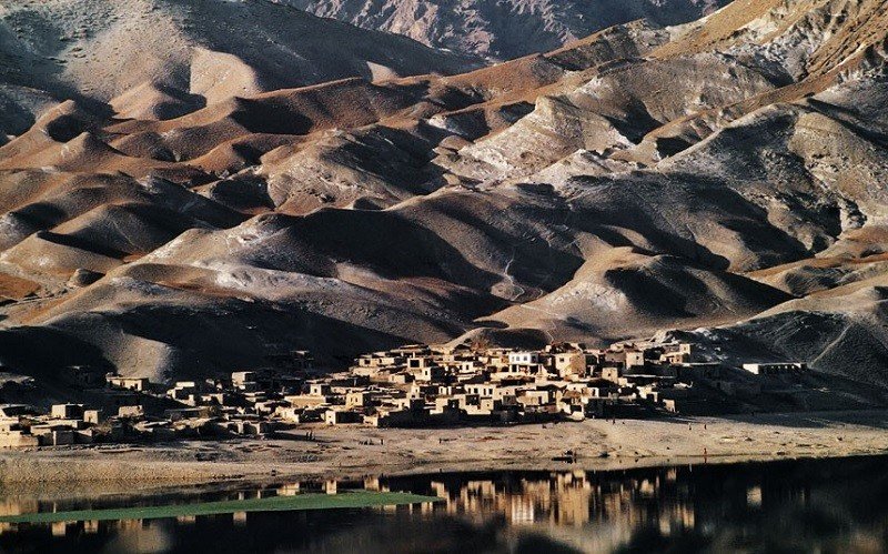 Деревня между Сароби и Кабулом. 1992 год