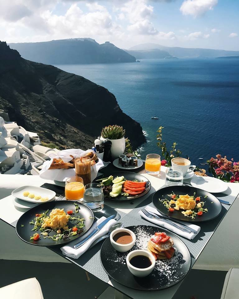 Завтрак на Санторини
