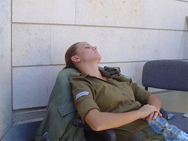 Женское лицо израильской армии
