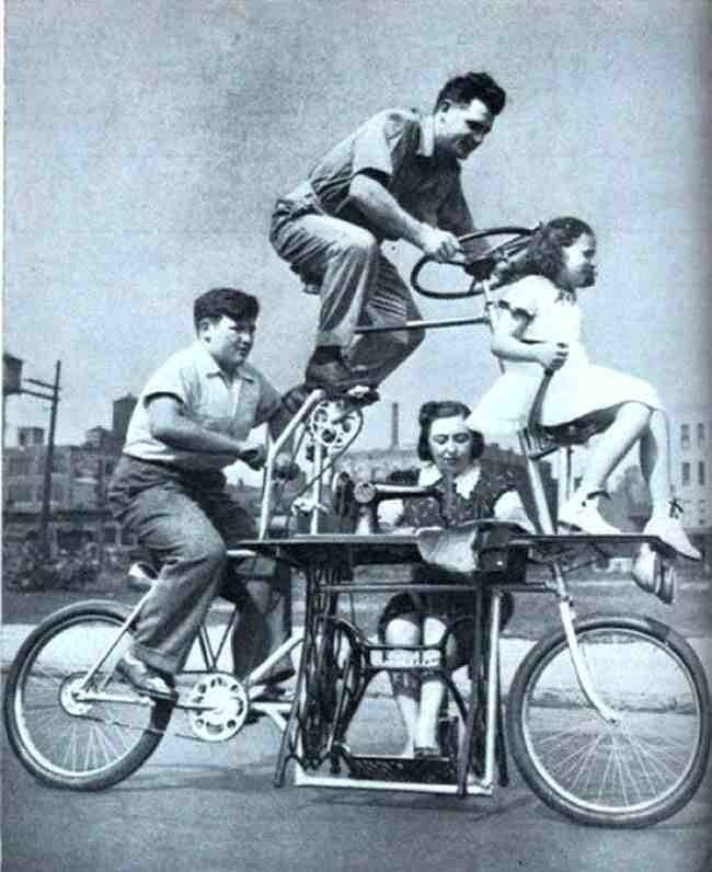 Велосипед для семьи из четырёх человек плюс ножная швейная машина (1939)