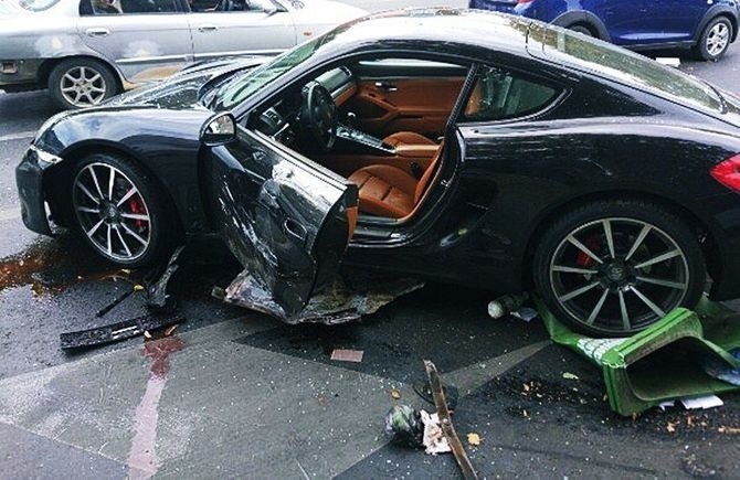 Авария дня. Водитель Porsche устроил массовое ДТП в Краснодаре