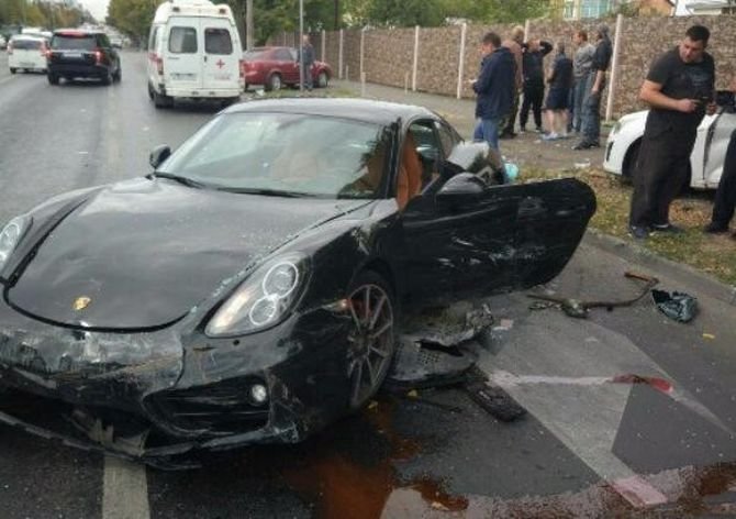 Авария дня. Водитель Porsche устроил массовое ДТП в Краснодаре