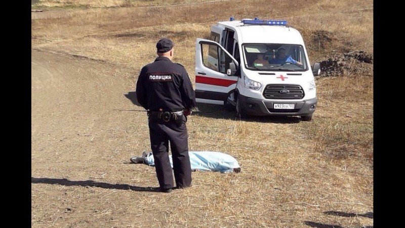 Гонщик насмерть сбил зрителя во время мотокросса на Кубани 