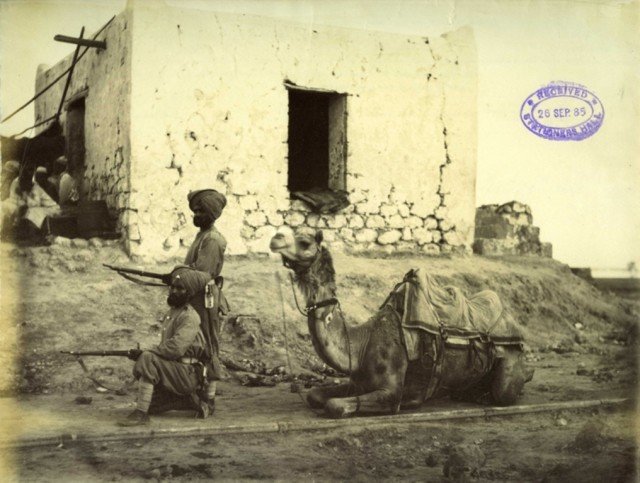 Два сикха во время экспедиции британских войск к Хартуму в ходе подавления восстания махдистов. Судан, 1884 год