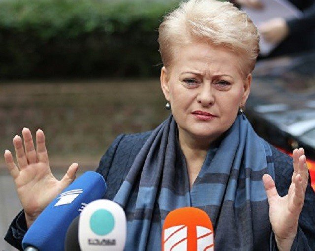 Пусть топят дровами: соцсети высмеяли требования Литвы о компенсациях с «Газпрома»