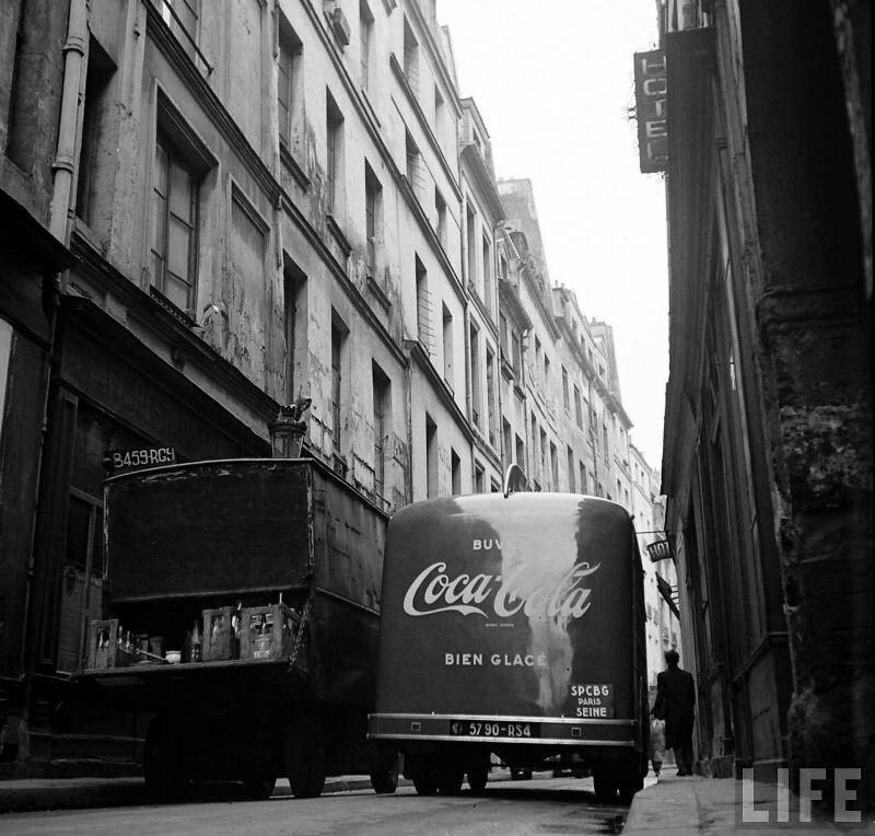 «LIFE»-фотоархив. "Кока-кола приходит во Францию"