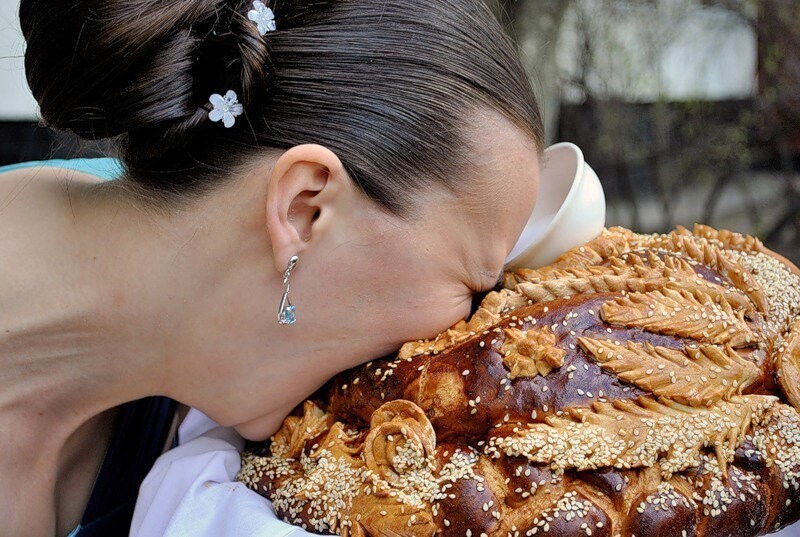 Complete idiot's guide to the wild russian wedding traditions