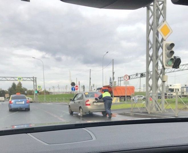 Подборка автомобильных приколов