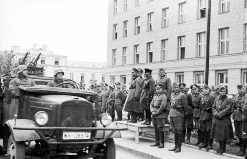 Ответы на вопросы. Парада в Бресте не было!