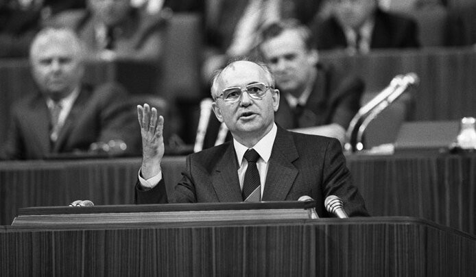 Политические коментарии соцсетей - 269
