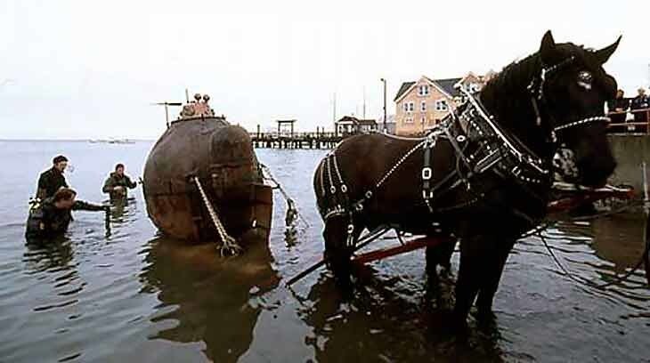 «Черепаха» - первая боевая подводная лодка